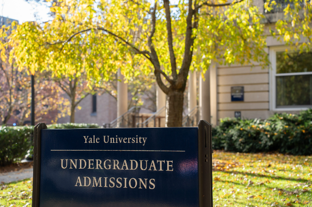 Persyaratan Untuk Menjadi Mahasiswa di Yale University
